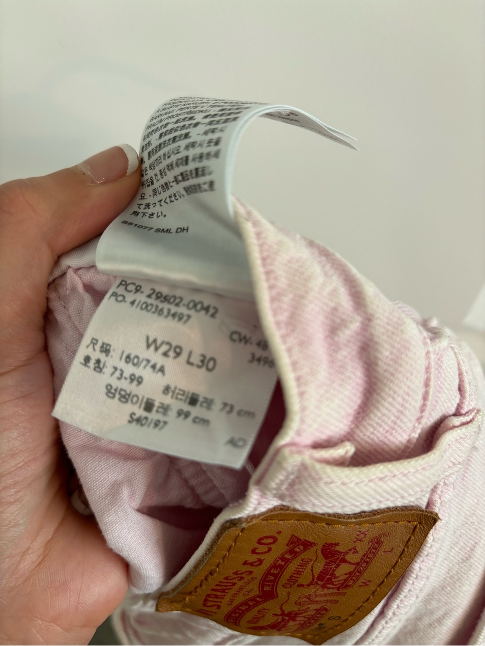 Levi's Pastel Pink High-Rise Women's Jeans - Picture 3 of 7